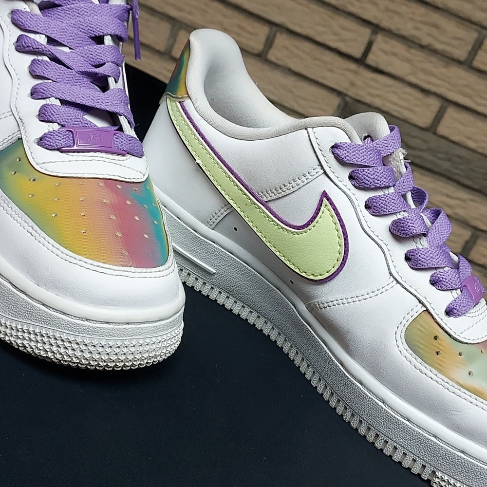 Nike Air Force One Low Women's White and Lavender Sneakers Sz 7 - Picture 5 of 10